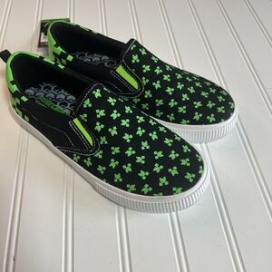 Minecraft  Big Boys Size 5 Canvas Slip-on Sneakers NWT